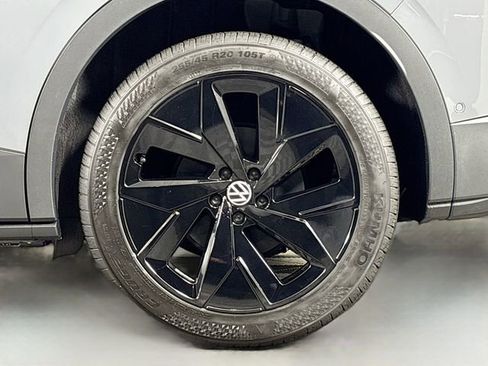 New 2026 Volkswagen ID.4 Pro S image 31