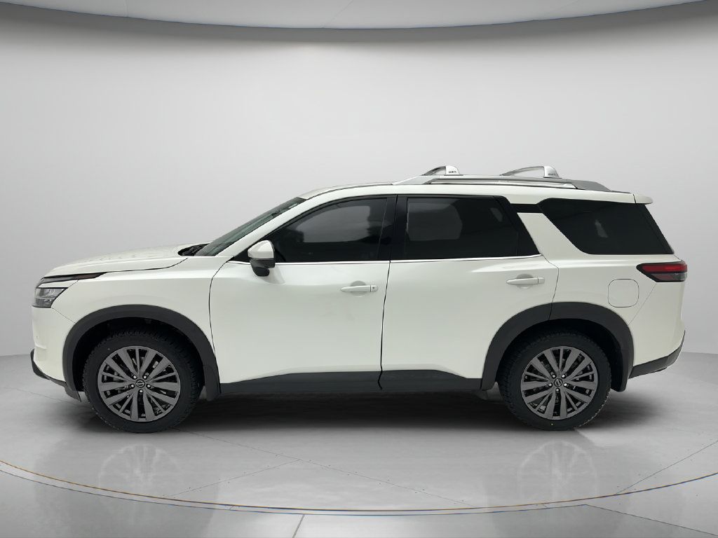 Used 2024 Nissan Pathfinder SL w/ SL Premium Package AWD/4WD image 8