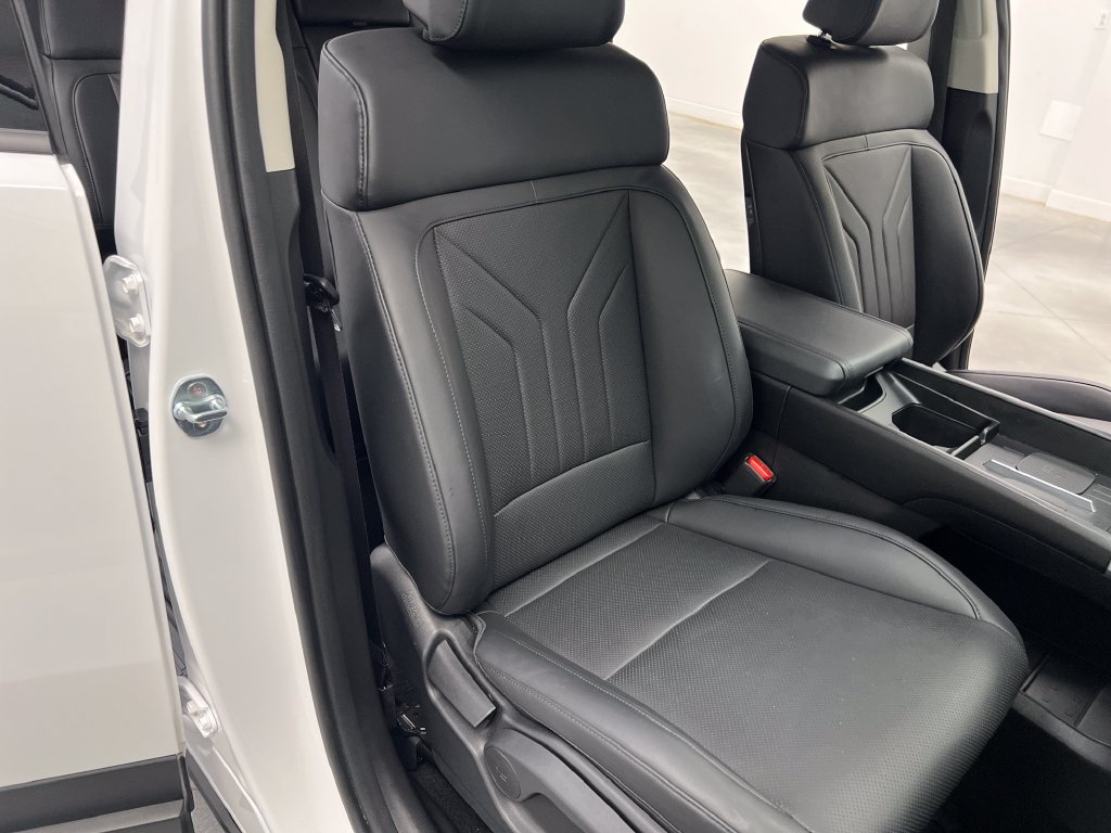 Used 2026 Hyundai Santa Fe SEL FWD image 34