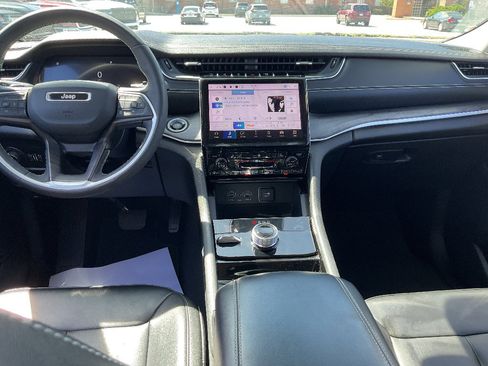 Used 2023 Jeep Grand Cherokee L Limited image 12