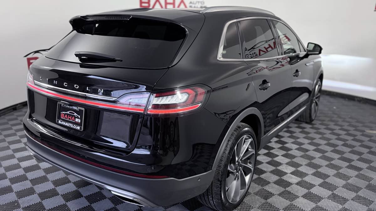Used 2023 Lincoln Nautilus Reserve w/ Equipment Group 202A AWD/4WD image 6