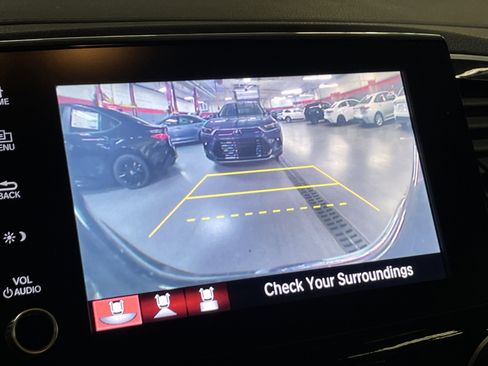 Used 2021 Honda Ridgeline Sport image 25