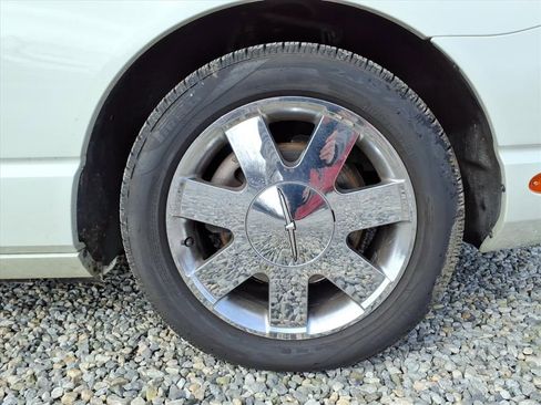 Used 2003 Ford Thunderbird Deluxe image 9