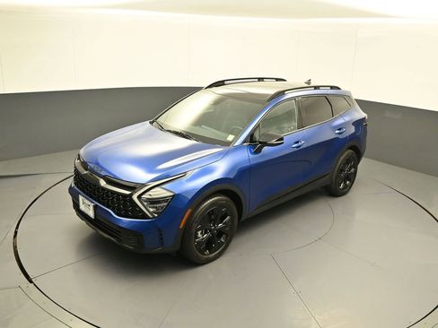 Certified 2025 Kia Sportage X-Line w/ Premium Package AWD/4WD image 35
