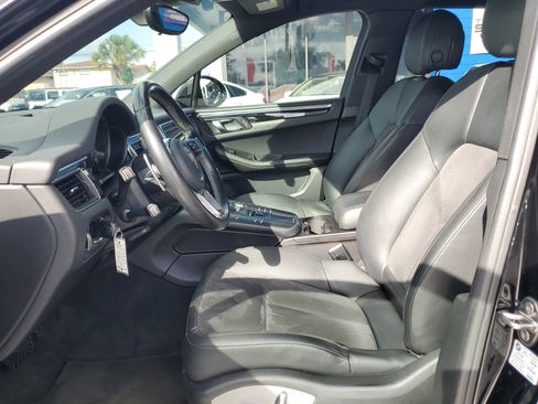 Used 2017 Porsche Macan image 10