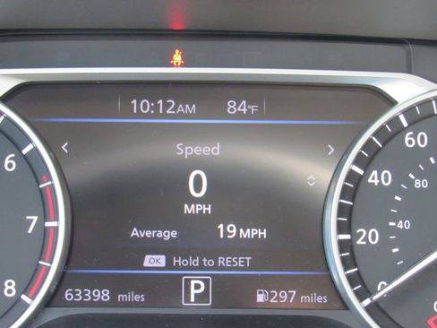 Certified 2024 Nissan Sentra SV FWD image 27