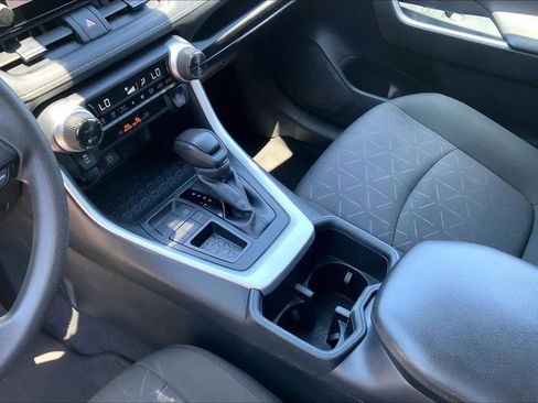 Used 2024 Toyota RAV4 XLE FWD image 16