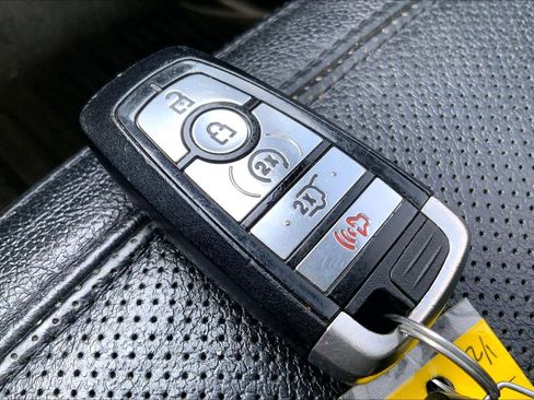Used 2020 Ford Expedition Max Limited RWD image 15