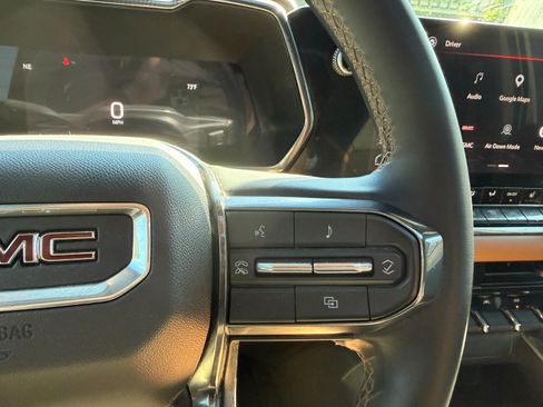 Used 2023 GMC Canyon AT4 w/ LPO, Sports Bar Package AWD/4WD image 26