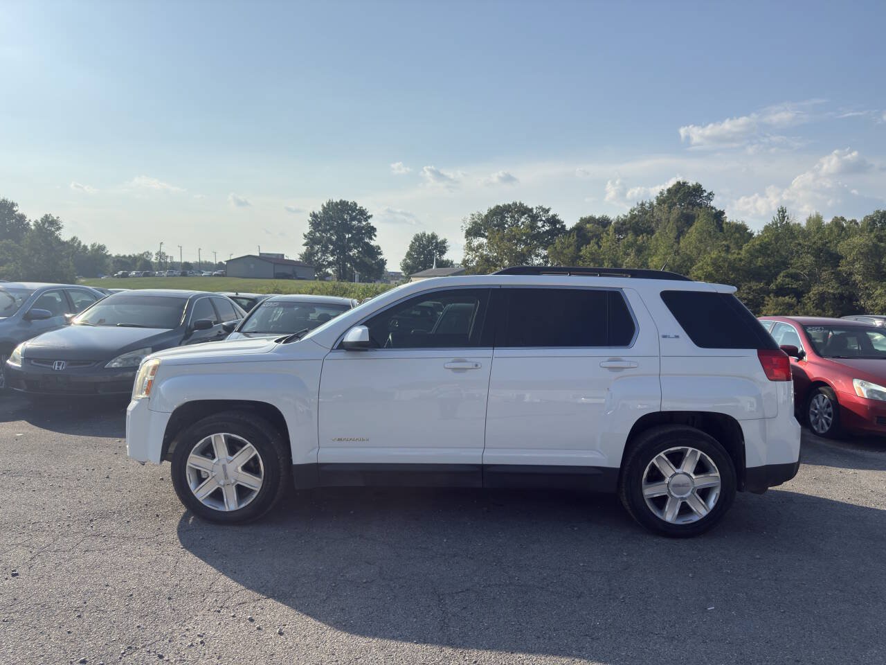 Used 2012 GMC Terrain SLE w/ Convenience Package FWD image 3