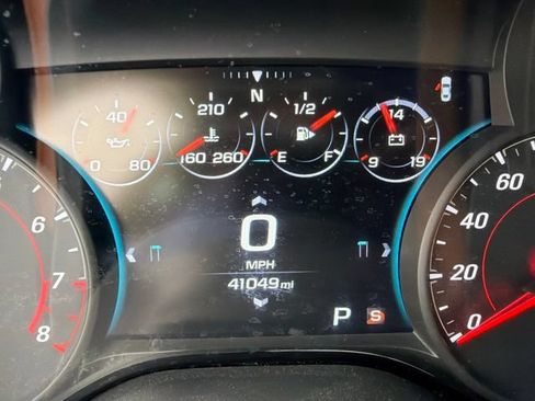 Used 2017 Chevrolet Camaro LT RWD image 12