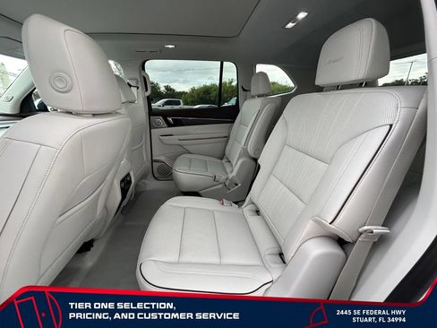 New 2026 Buick Enclave Avenir w/ Super Cruise Package AWD/4WD image 12