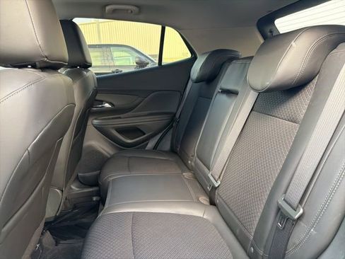 Used 2022 Buick Encore Preferred w/ Safety Package image 27