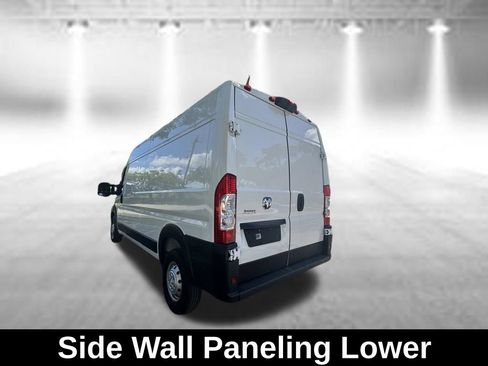 Used 2023 RAM ProMaster 2500 FWD image 5