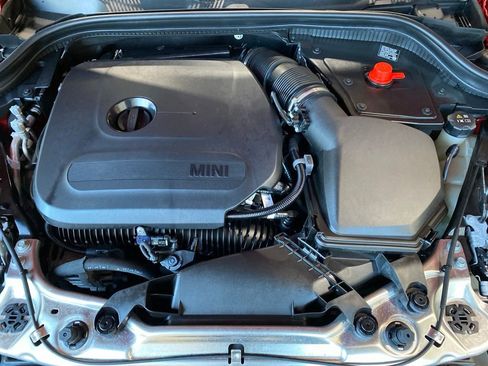 Used 2025 MINI Cooper 2-Door Hardtop FWD image 15