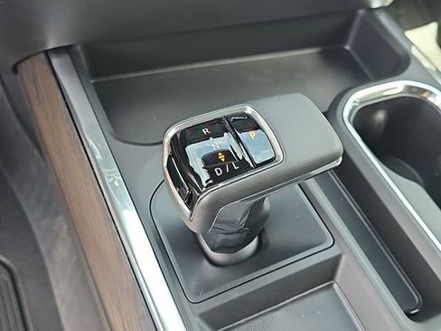 New 2026 GMC Sierra 1500 SLT AWD/4WD image 14