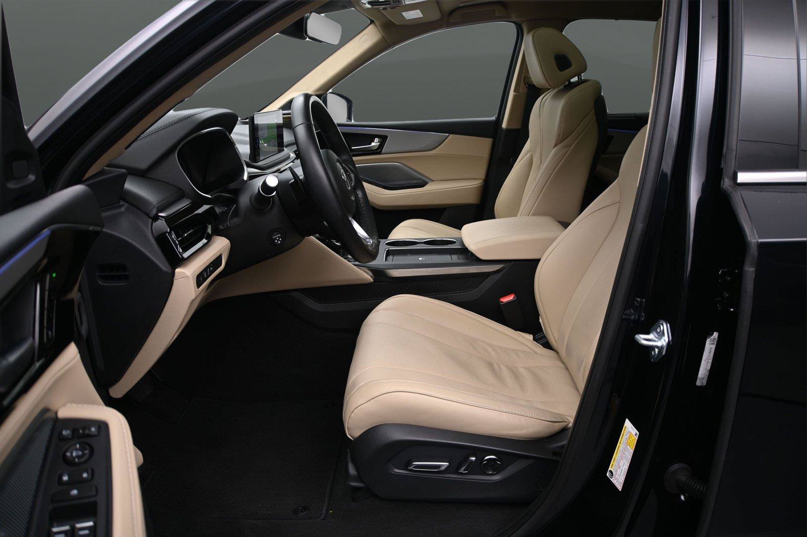 Certified 2025 Acura MDX w/ Technology Package AWD/4WD image 7