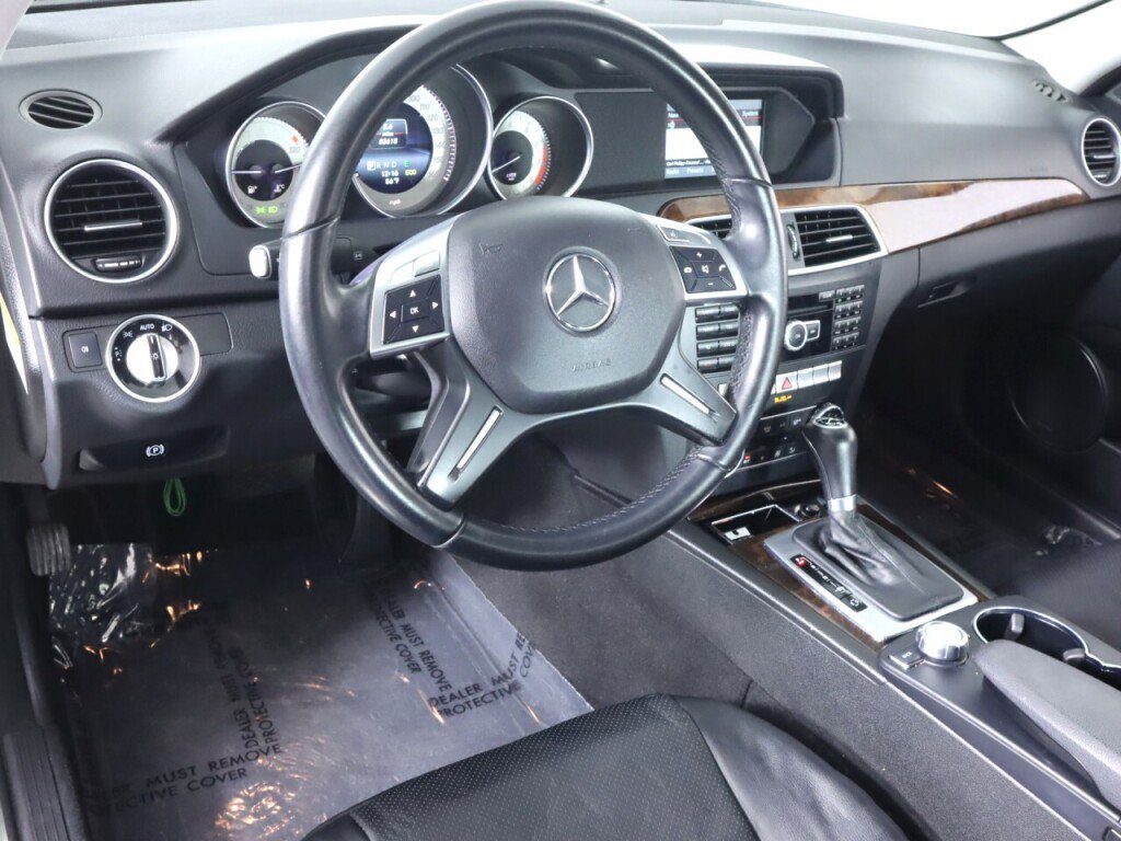Used 2014 Mercedes-Benz C 300 4MATIC Sedan image 9