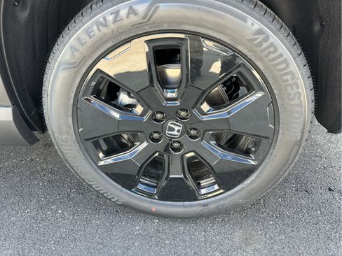 New 2026 Honda Pilot Black Edition image 12