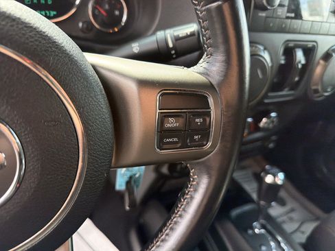Used 2018 Jeep Wrangler Unlimited Sport AWD/4WD image 21