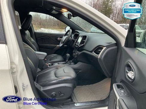 Used 2019 Jeep Cherokee High Altitude image 10