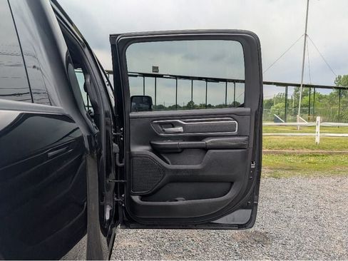 Used 2020 RAM 1500 Big Horn AWD/4WD image 12