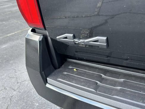New 2026 Toyota Tacoma SR5 AWD/4WD image 12