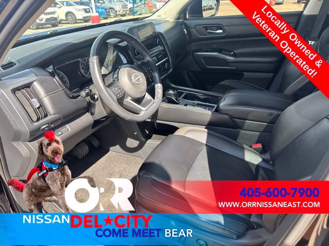 Used 2024 Nissan Pathfinder SL w/ SL Premium Package FWD image 13