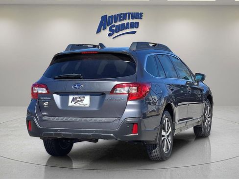 Used 2018 Subaru Outback 2.5i Limited image 6