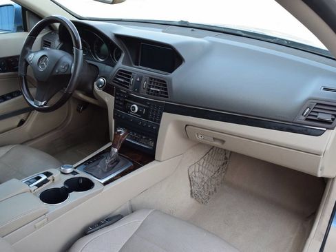 Used 2011 Mercedes-Benz E 350 Cabriolet image 44
