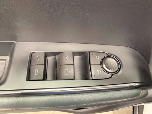 Used 2024 GMC Acadia AT4 image 21