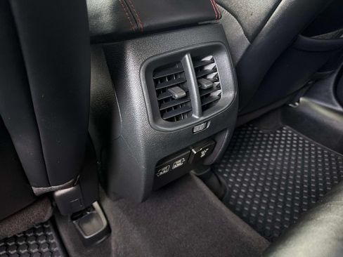 Used 2022 Jeep Cherokee Trailhawk AWD/4WD image 17