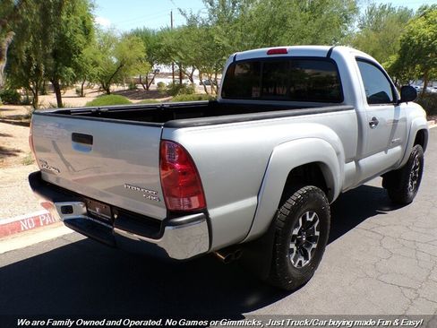 Used 2005 Toyota Tacoma PreRunner RWD image 6