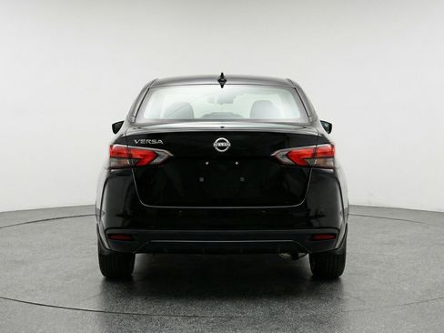 Used 2025 Nissan Versa SV FWD image 7