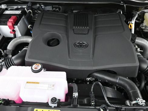 New 2026 Toyota Tundra Platinum image 53