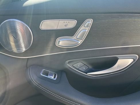 Used 2020 Mercedes-Benz C 300 Sedan image 12