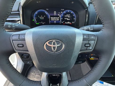 New 2026 Toyota Camry XLE image 18