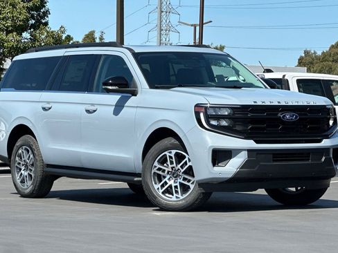 New 2026 Ford Expedition Max Active AWD/4WD image 9