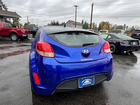 Used 2014 Hyundai Veloster image 6