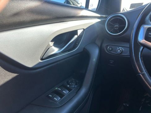 Used 2020 Chevrolet Blazer LT image 11