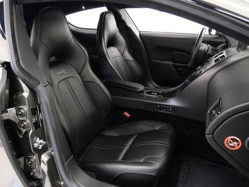 Used 2019 Aston Martin Rapide AMR image 24