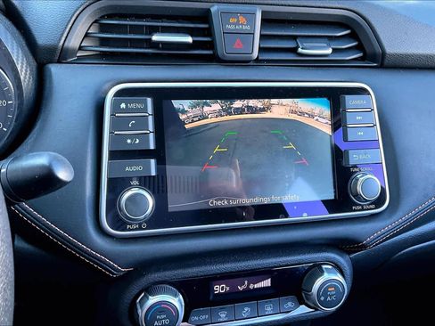 Used 2022 Nissan Versa SR w/ Trunk Package image 25