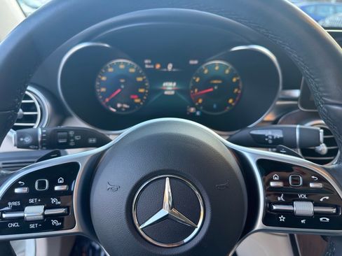 Used 2022 Mercedes-Benz GLC 300 4MATIC image 18