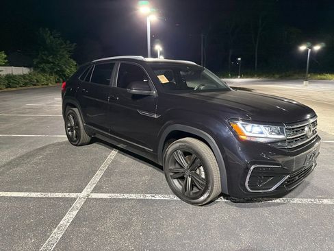 Used 2022 Volkswagen Atlas Cross Sport SEL R-Line AWD/4WD image 8