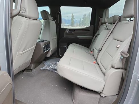 New 2026 GMC Sierra 1500 SLT w/ SLT Convenience Package image 30