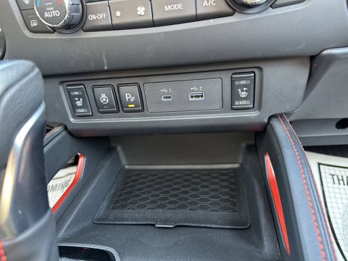 Used 2024 Nissan Frontier PRO-4X w/ Pro Premium Package AWD/4WD image 54