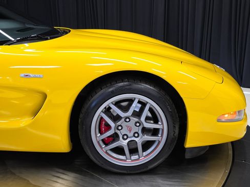 Used 2003 Chevrolet Corvette Z06 w/ Memory Package, 3 Drivers RWD image 41