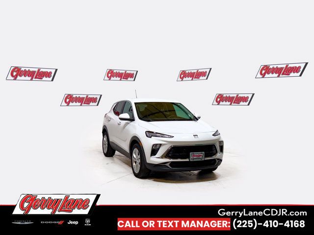 Used 2025 Buick Encore GX Preferred AWD/4WD image 1