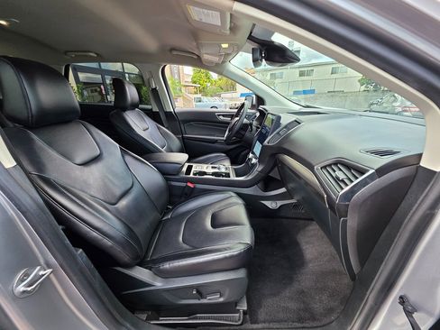 Used 2022 Ford Edge Titanium image 14