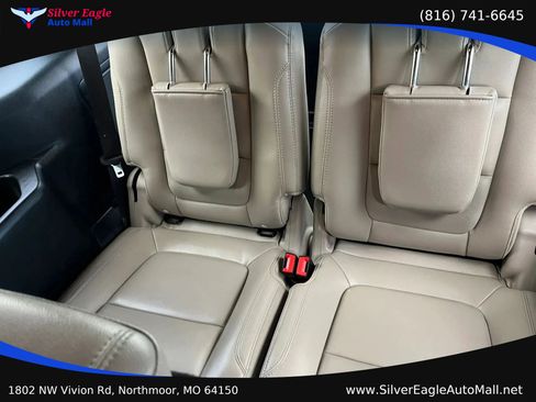 Used 2018 Ford Explorer Limited w/ Equipment Group 301A AWD/4WD image 10